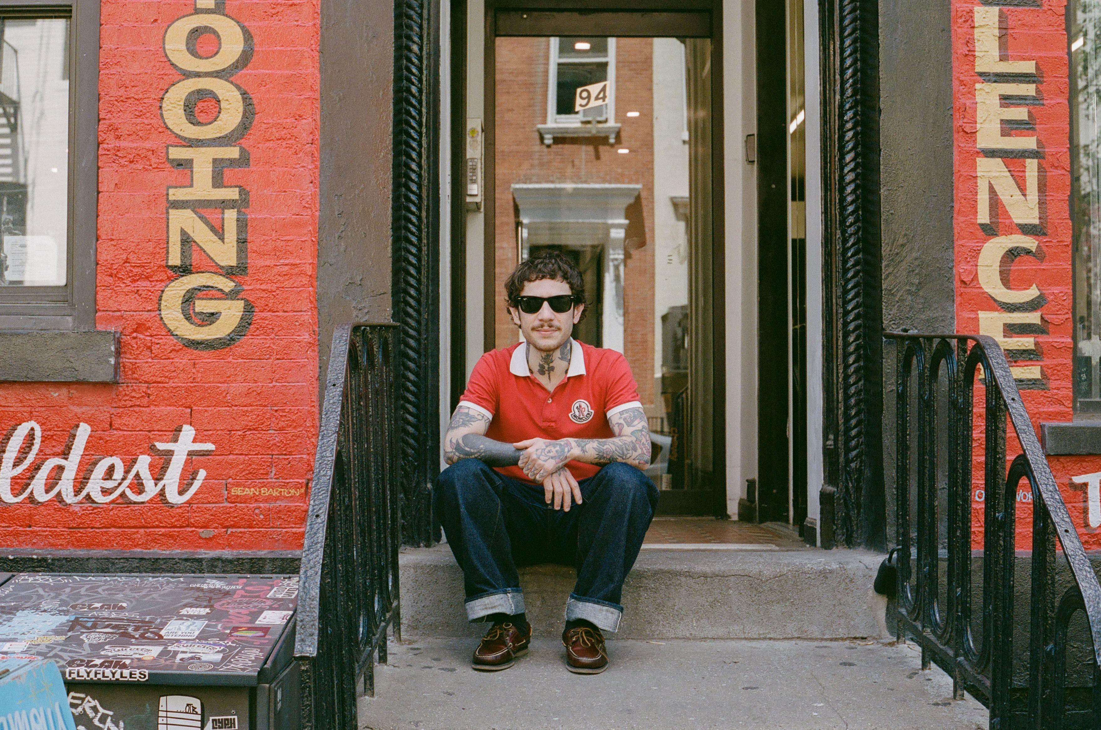 Alberto On the stoop of Fun City